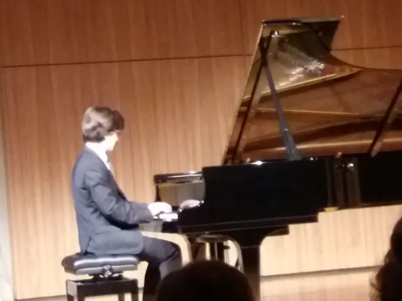Konstantin Lukinov plays Schubert