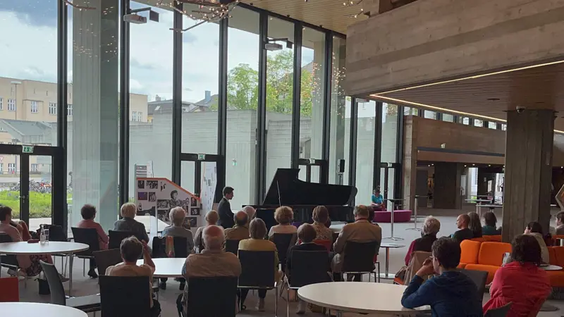 Konstantin Lukinov Live