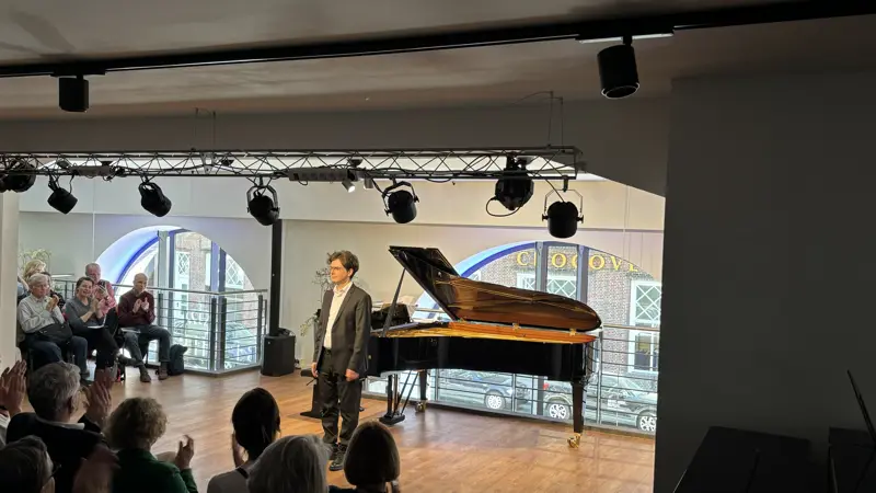 Bach and Shostakovich Mirrored