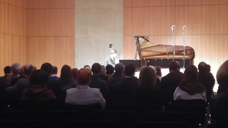 Konstantin Lukinov plays Schubert