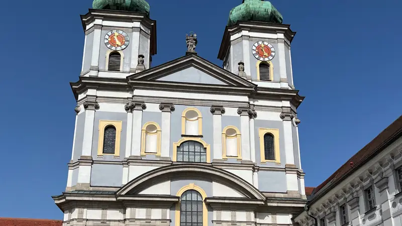 Monumental Organ