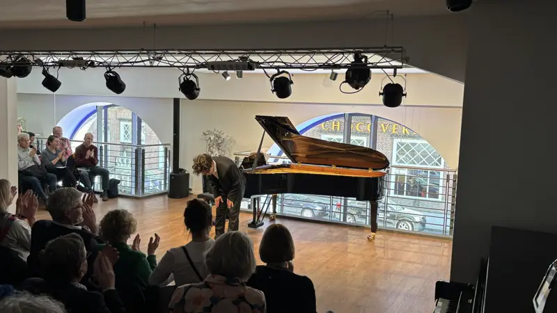 Bach and Shostakovich Mirrored
