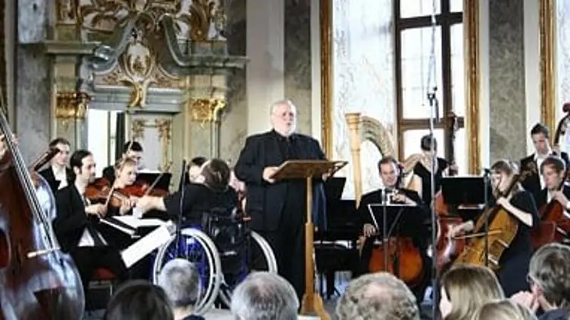 Roll and Walk to Viennese Classicism