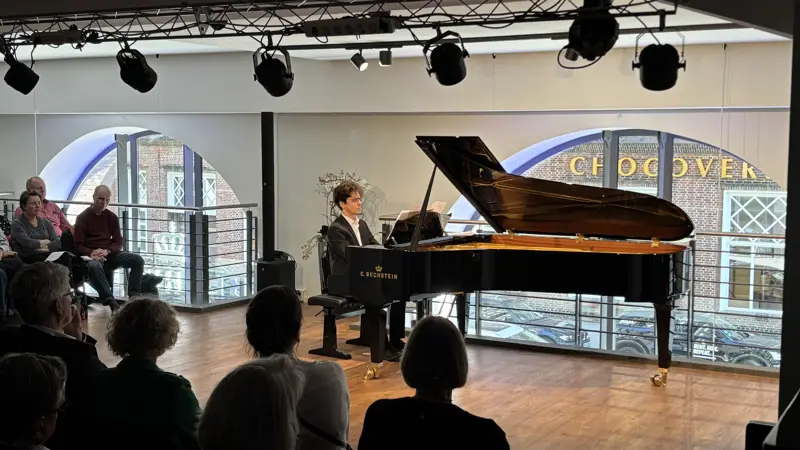 Bach and Shostakovich Mirrored