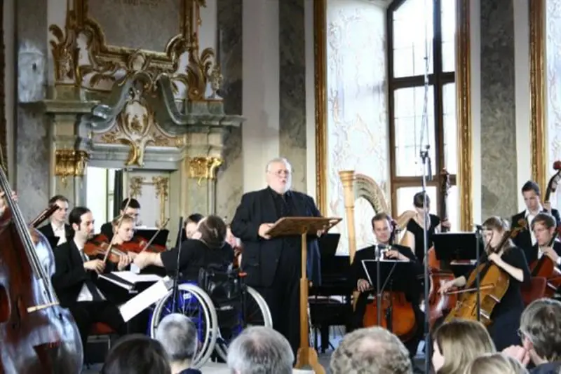 Roll and Walk to Viennese Classicism