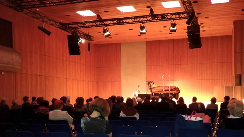 Konstantin Lukinov plays Schubert