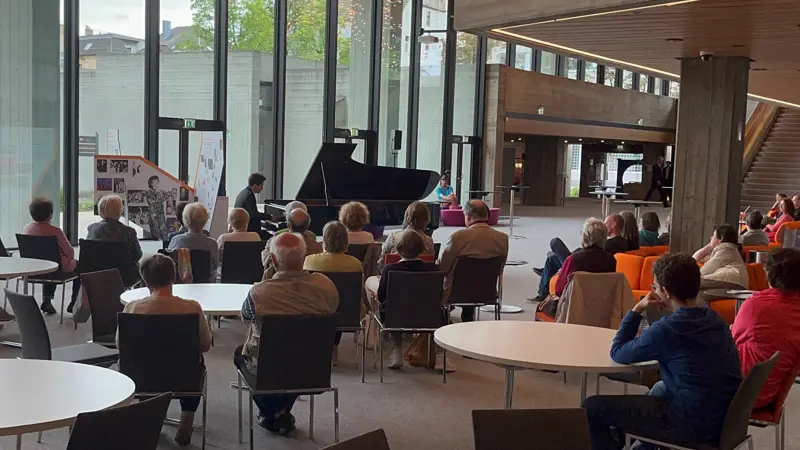 Konstantin Lukinov Live