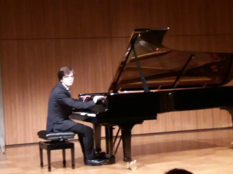 Konstantin Lukinov plays Schubert